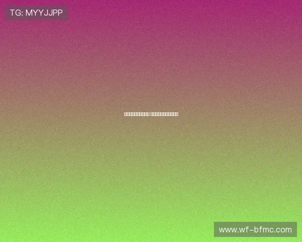 曼联新赛季客球衣曝光 致敬坎通纳经典时代设计 曼联新赛季客球衣曝光 致敬坎通纳经典时代设计